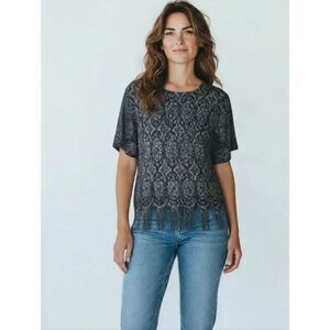 Vintage Addition Elle Sparkly Fringe Trim Knitted Top